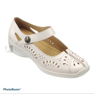 Hotter Chile Extra Wide Soft Beige Mary Jane Shoes Career Neutral Casualcore